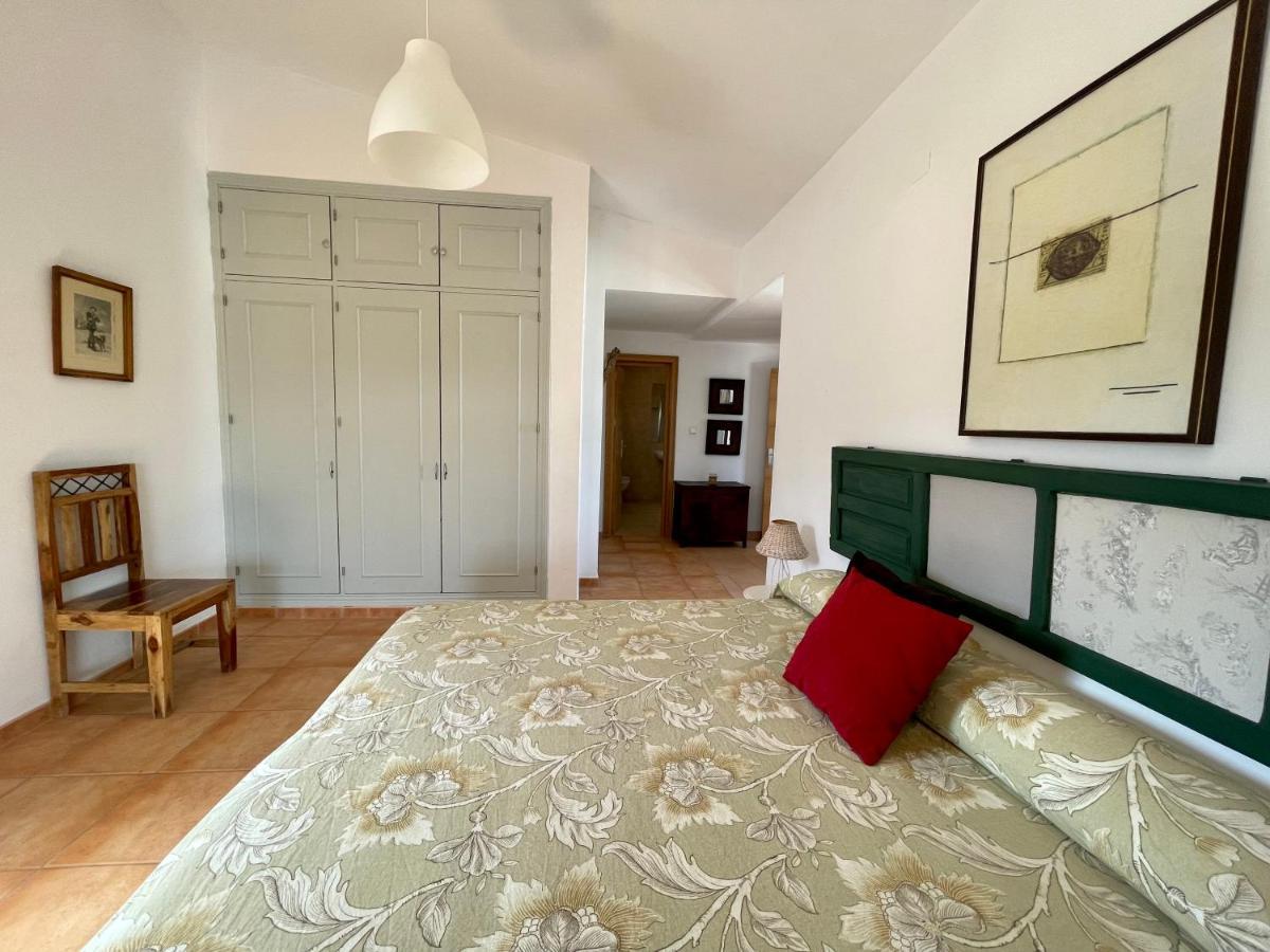 Santa Marta Complejo Rural Con Pista De Padel Guest House Archidona Exterior photo